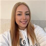 Profesora de apoyo escolar dedicada a dar clases On-line o presenciales